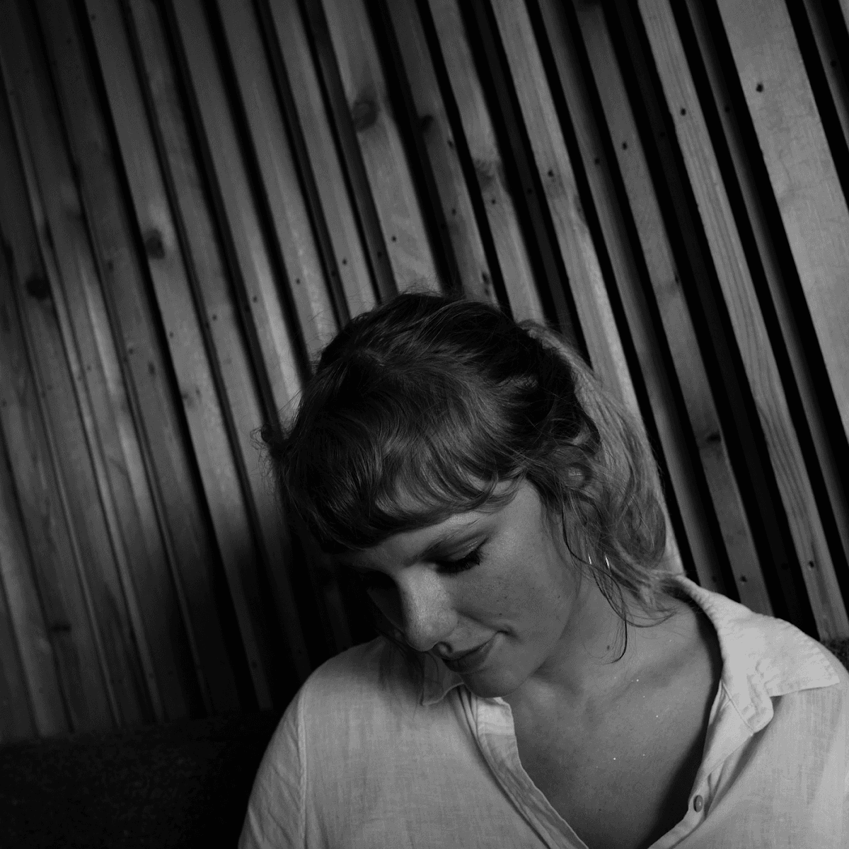 Taylor Swift - Folklore: The Long Pond Studio Sessions Taylor Swift - Folklore: The Long Pond Studio Sessions